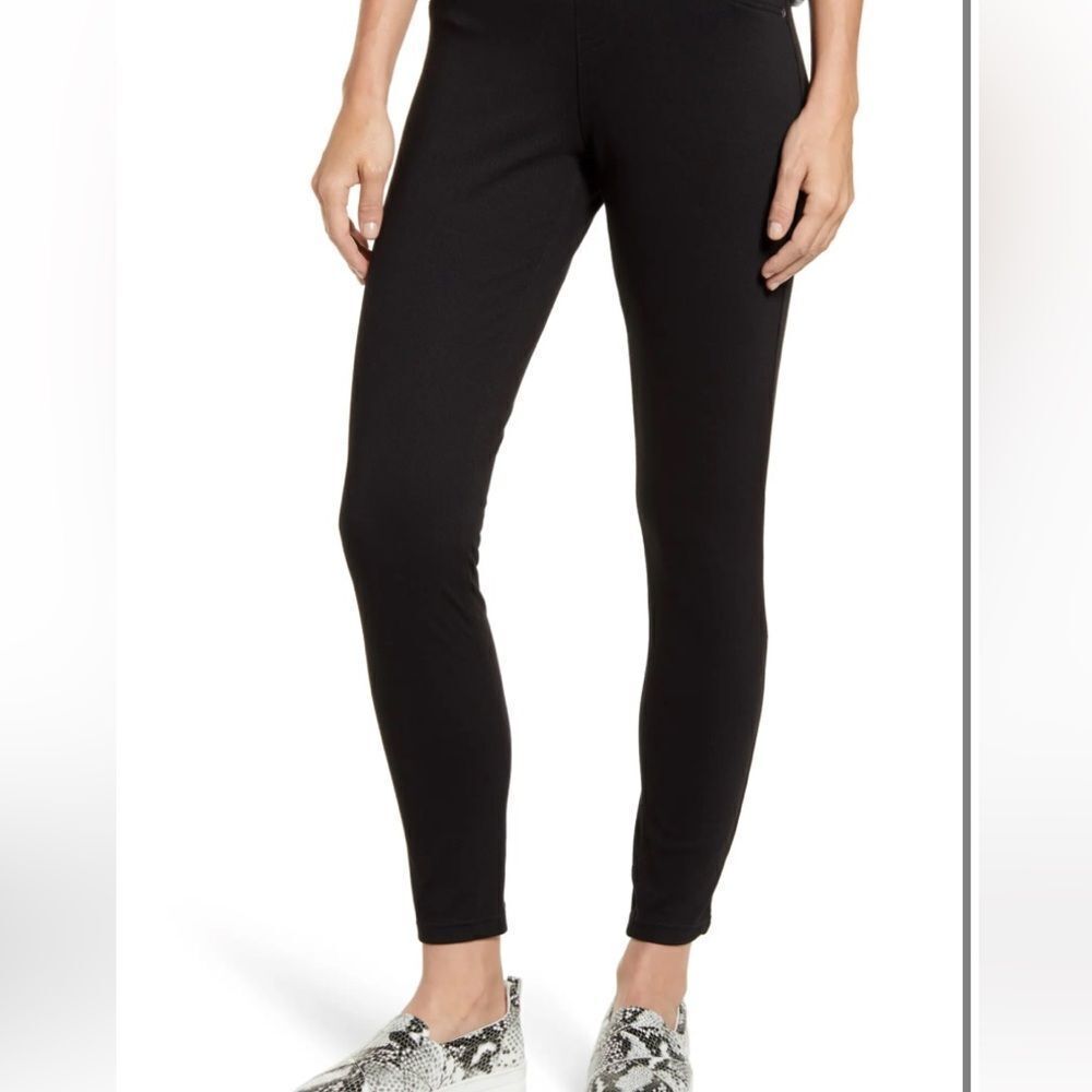 Hue Distressed/Washed  Black Women's Leggings